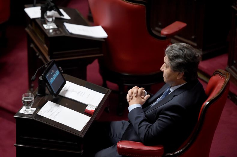 Carlos Kikuchi, del bloque La Libertad Avanza.