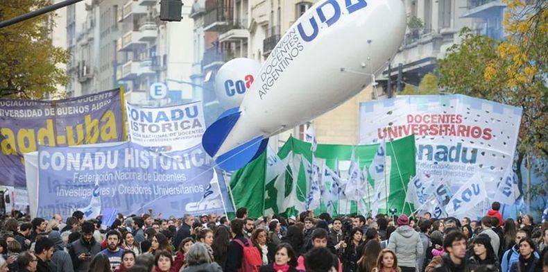 Frente sindical universidades nacionales.jpeg