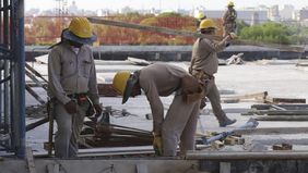 La reforma laboral del Gobierno quita recursos a la ANSES, y desvincula aumentos por inflación a la AUH.