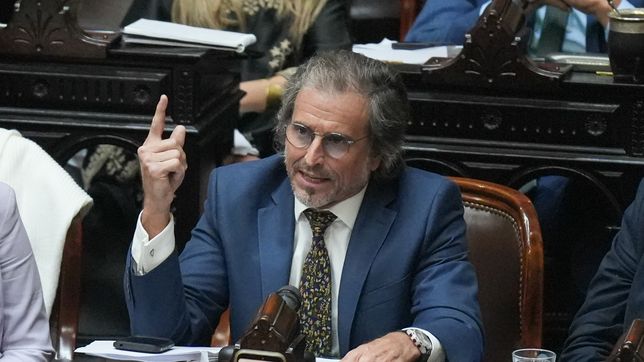 Los dinosaurios de Javier Milei, expertos en retroceder y polarizar