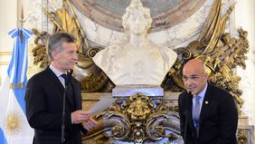 Por el efecto D´Alessio, políticos y CEOs se refugian en Whatsapp y Telegram