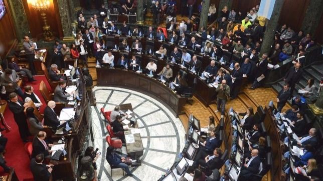 lousteau, olmos y ocana se repartieron el directorio de la agencia de bienes lousteau, olmos y ocana se repartieron el directorio de la agencia de bienes