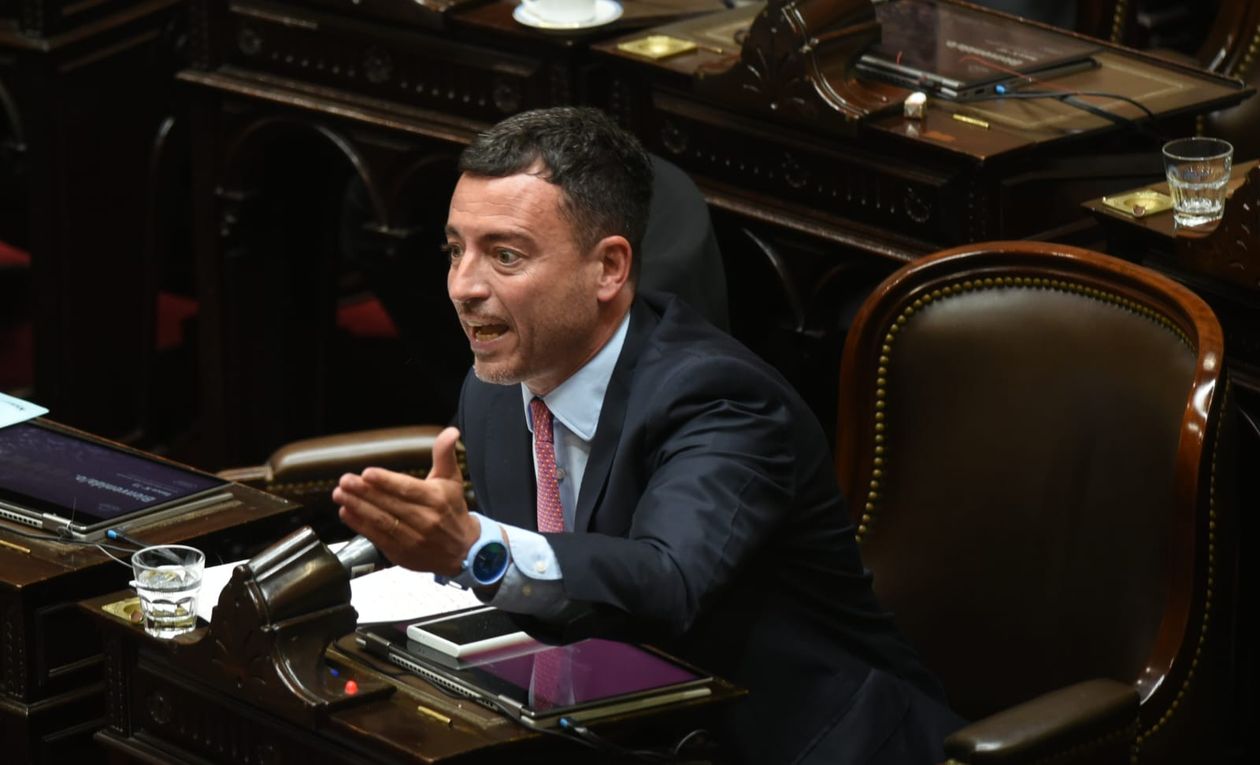 Desde Córdoba: Rodrigo De Loredo, diputado del bloque UCR deja atrás la división de su propio bloque y redobla su apuesta para repensar a la UCR.