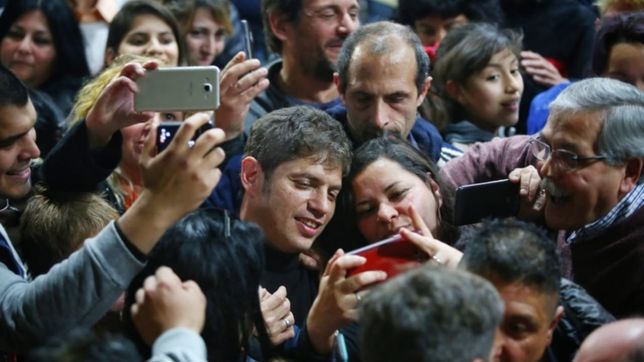 viaje en clio a la campana de kicillof