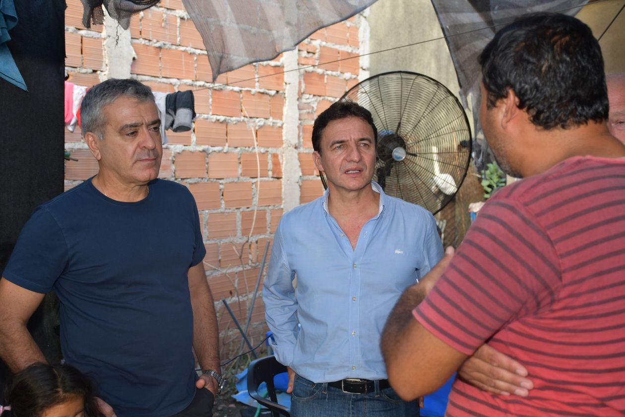 José Cano y Roberto Sánchez recorren a diario barrios tucumanos, rumbo a las elecciones del 14 de mayo.
