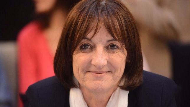 lifschitz subio el cupo femenino de su gabinete y sumo a un radical