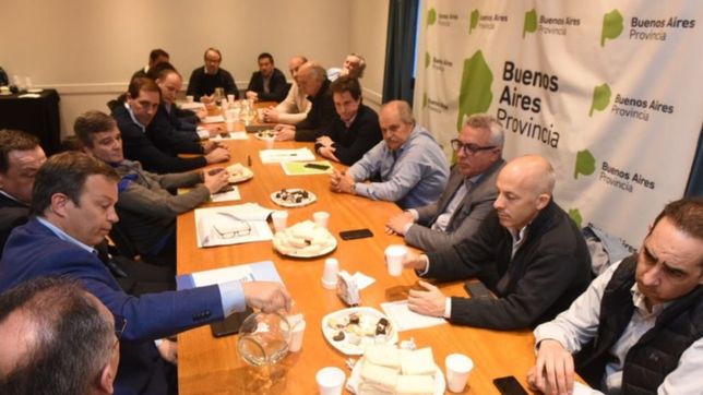 tras la explosion en moreno, sanchez zinny se acerca a los intendentes