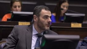 Urreli: “Depetri hace campaña con temas nacionales porque desconoce Lanús”
