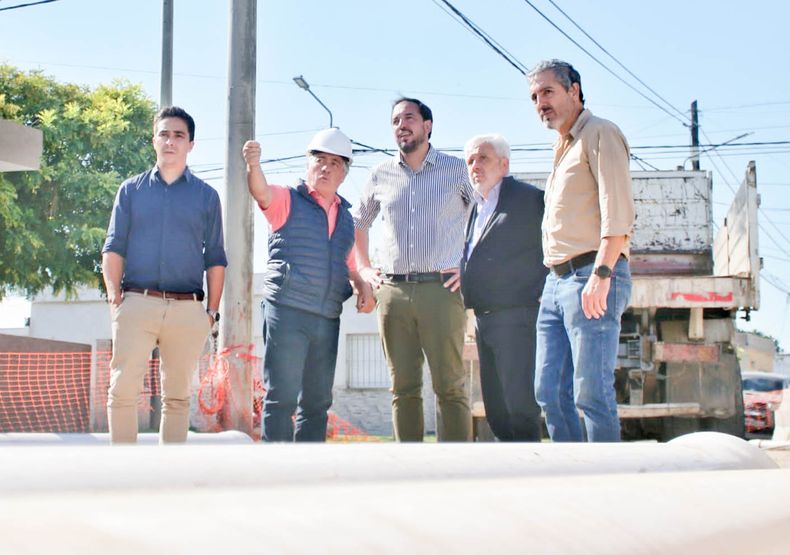El gobierno de Luciano di Nápoli dice que su apuesta a la obra pública es parte de su razón de ser, no un movimiento de campaña.