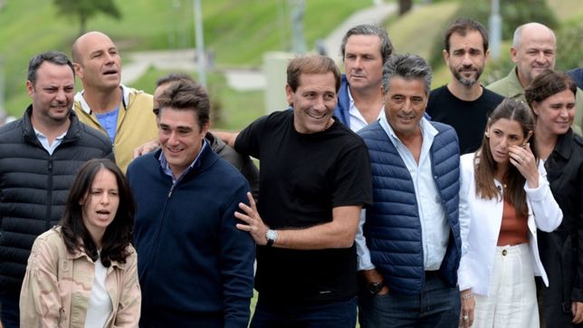 megacumbre intendentista en balcarce: foto de unidad, reclamos, paso y cristina