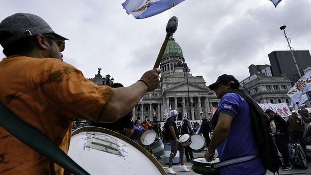 La CGT acompañó a los jubilados frente al Congreso