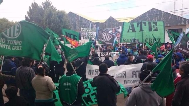 cambiemos y la campora se revolean noquis de carbon en rio turbio