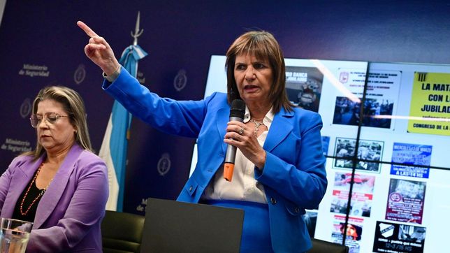 Patricia Bullrich y Alejandra Monteoliva.