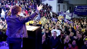 Javier Milei en acto político tradicional en La Plata, a dos tres del cierre de listas para las elecciones del 26 de octubre. ¿Y después?