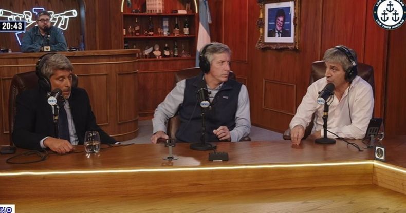 Maccarone y Bausili, secundan a Toto Caputo en el streaming