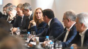 Karina Milei, junto a gobernadores.
