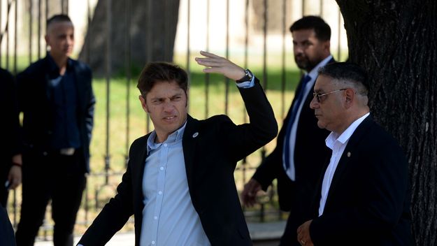 En modo economista, Kicillof va por la copa y coteja sus números con los de Vidal