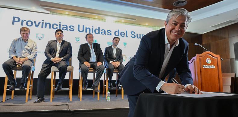 Rolando Figueroa envía fondos a municipios y comisiones de fomento en Neuquén.