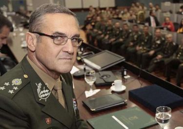 El Ejército amenaza con un golpe si el Supremo salva a Lula de la cárcel