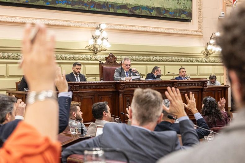 Diario de la Convención de Santa Fe, día dos: últimos tironeos por las comisiones con un PJ dividido