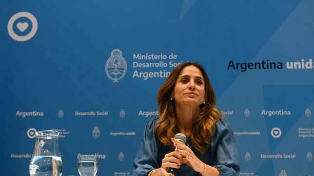 el gobierno le quitara los planes sociales a quienes hayan comprado dolares