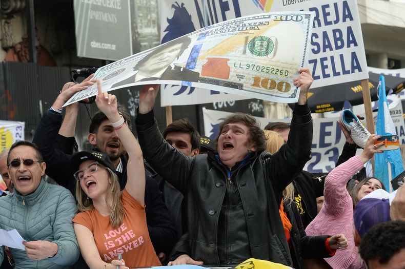 Carolina Piparo y Javier Milei durante la campaña. Carolina Piparo y Javier Milei durante la campaña.