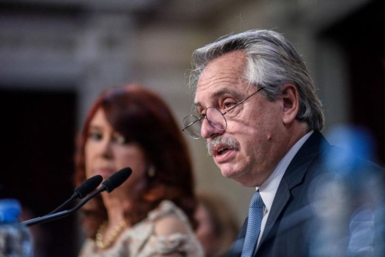 Cristina Fernández de Kirchner, la sombra de Alberto Fernández.