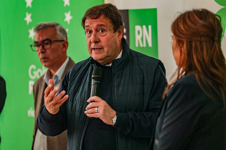 El gobernador de Río Negro estuvo esta semana en general Roca y dejó abierta la posibilidad a una alianza amplia para enfrentar al sorismo.&nbsp;
