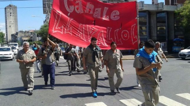 les deben tres meses de sueldos a 115 operarios de canale en lomas de zamora