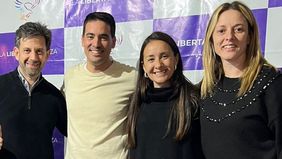 El apoderado de La Libertad Avanza en La Pampa, Juan Pablo Patterer; el candidato Adrián Ravier, la postulante del PRO Adriana García y la dirigente Lorena Ruiz, cuando había sonrisas y armonía.