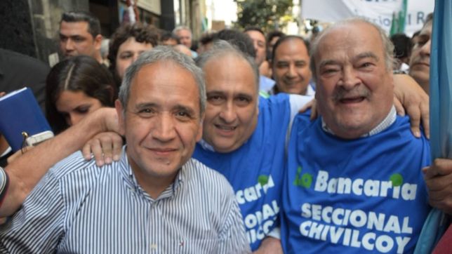 otro golpe al sindicalismo: trabajo le recorto aportes a la bancaria