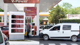 Riesgo Milei: Shell, Puma y Axion se adelantan y suben sus naftas 15%