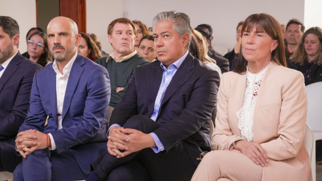Corroza y Ousset se toman licencia para hacer campaña en Neuquén. 