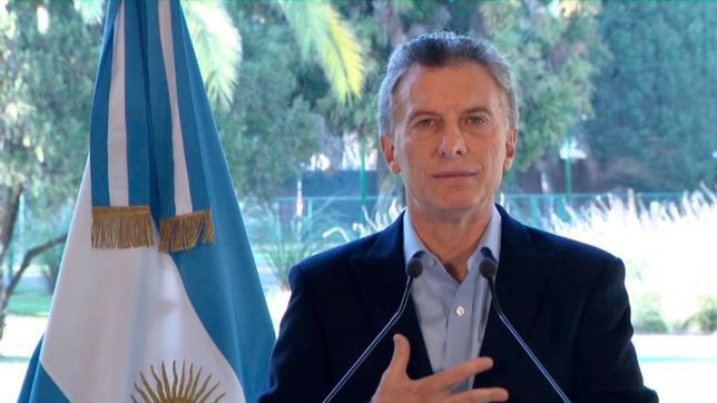 en su peor momento, macri repite estrategia y abre el super lunes por tv