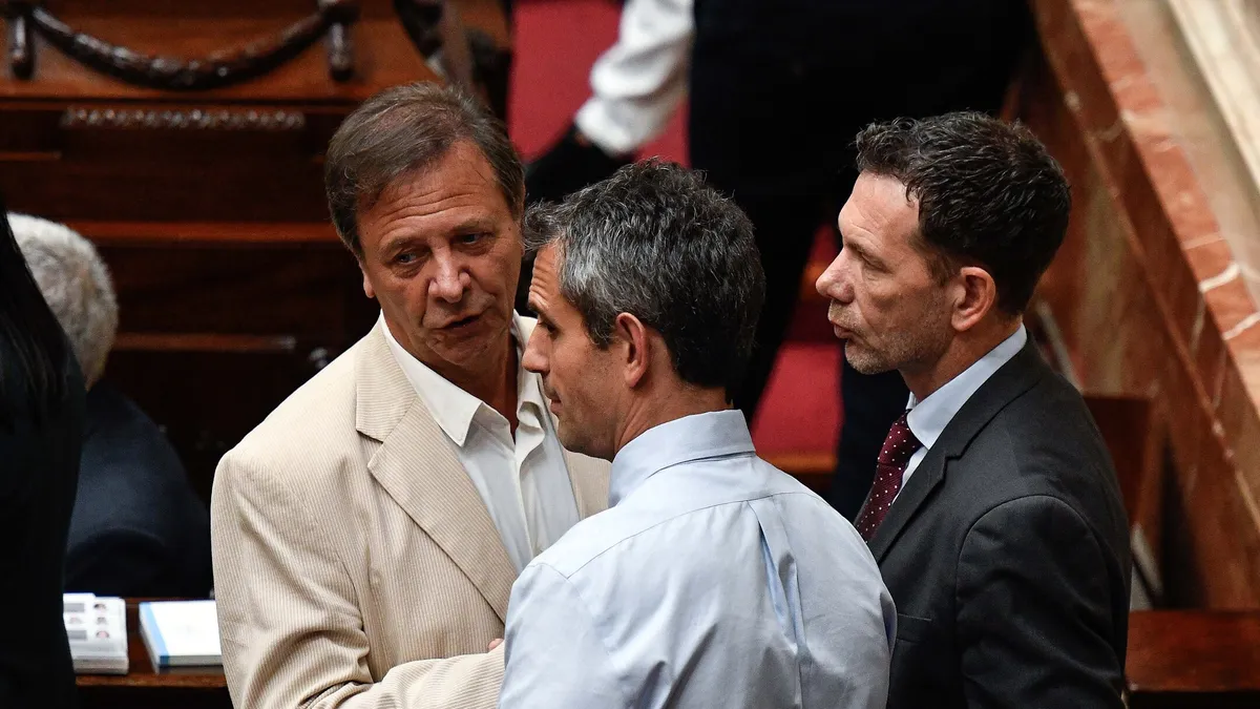 Oscar Zago con Martín Menem, cuando compartían bloque.&nbsp;