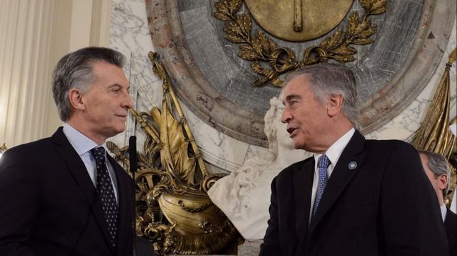 denuncian que aguad anulo un sector clave en defensa que investigaba a las ffaa