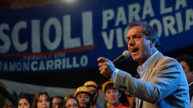 scioli: ?dividido, el pj es funcional al gobierno?