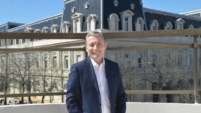 Fernando Gray