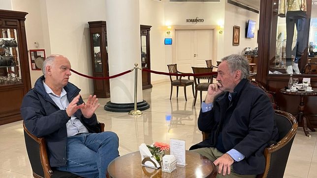 Néstor Grindetti y Joaquín de la Torre.