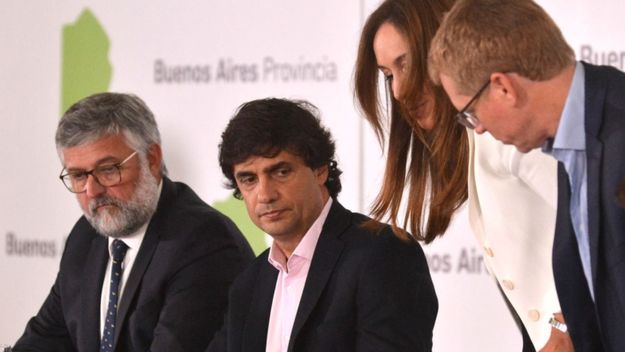 Al filo del default: Vidal reperfila deuda con su banco a dos días de las urnas