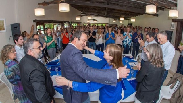 soria-odarda: otra foto de campana con criticas a macri