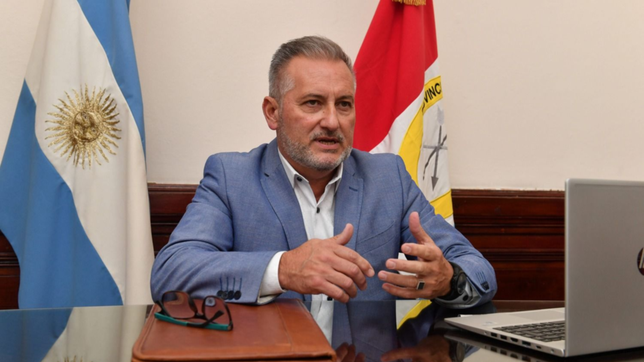 lewandowski tambien apura a perotti por la silla en la hidrovia