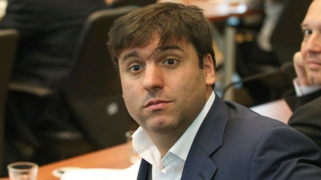 robos y espias: el massismo indulta a cfk por 2013 y critica solo a macri