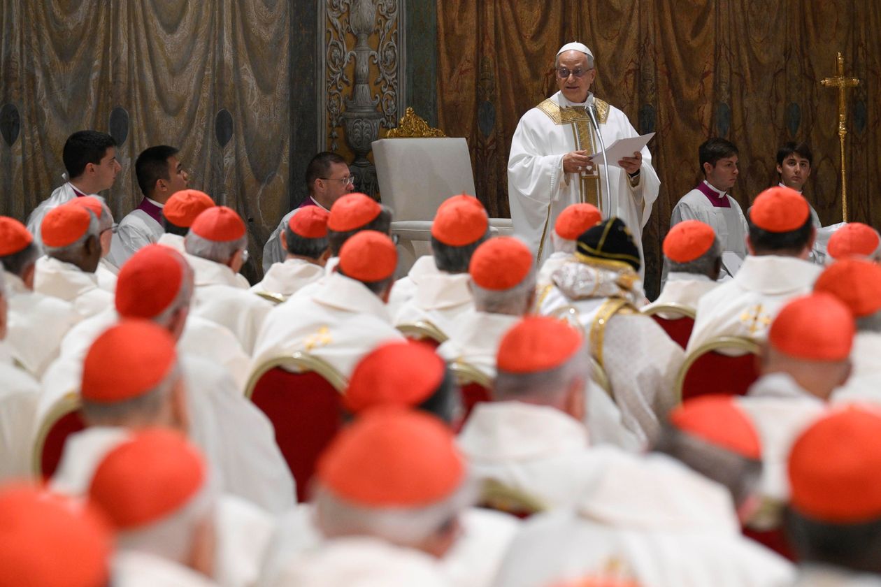 León XIV redefine la estructura del Vaticano.