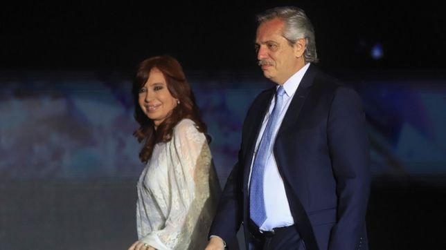 fernandez arranca con presencia en las juras de kicillof y perotti