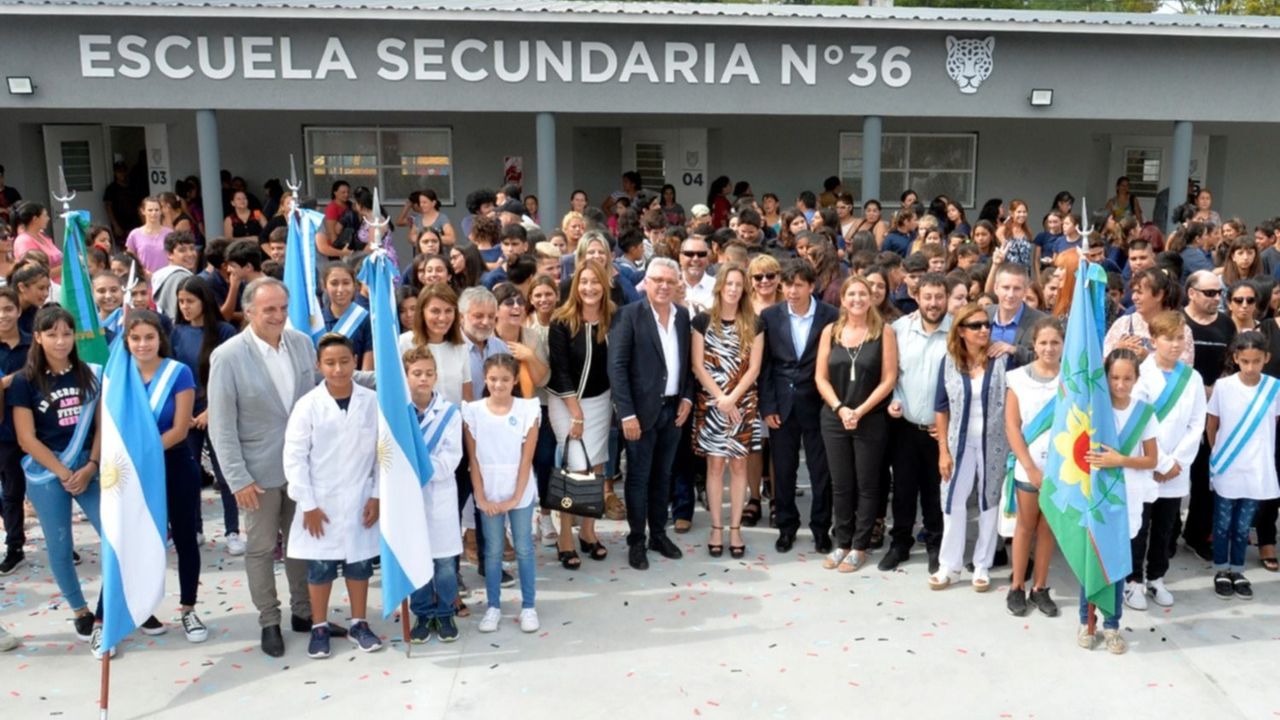 Zamora y Vila inauguraron una escuela secundaria en Tigre