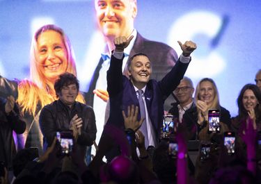 Adorni se lleva la Ciudad, el PRO pierde el alma y el peronismo busca forma