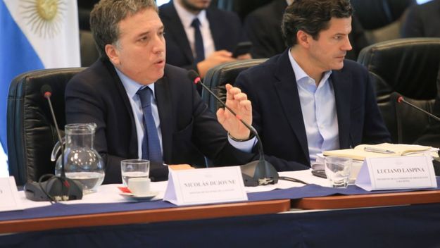 Dujovne presenta en el Congreso el proyecto de Presupuesto 2019