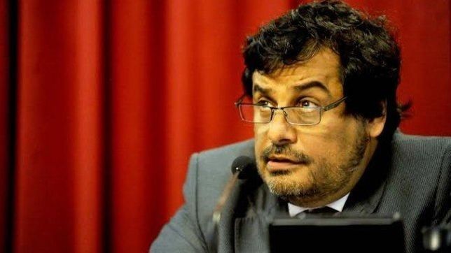 ordenan investigar al fiscal de estado bonaerense