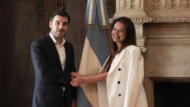 Ignacio Torres y Sandra Pettovello tras el acuerdo por la Caja de Jubilaciones de Chubut.&nbsp;